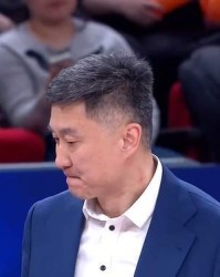 kaiyun-杜锋下课？广东男篮做法有深意，远超外界猜测，徐杰或成交易筹码